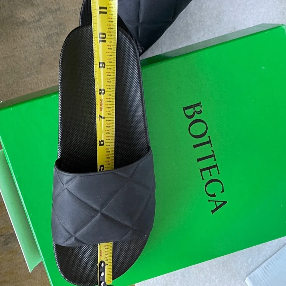 Bottega Veneta 640051‎ Women's Matt Rubber Black Slides Sandals, sz 40